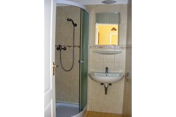 Węgry Privát Eger, Zewnątrz